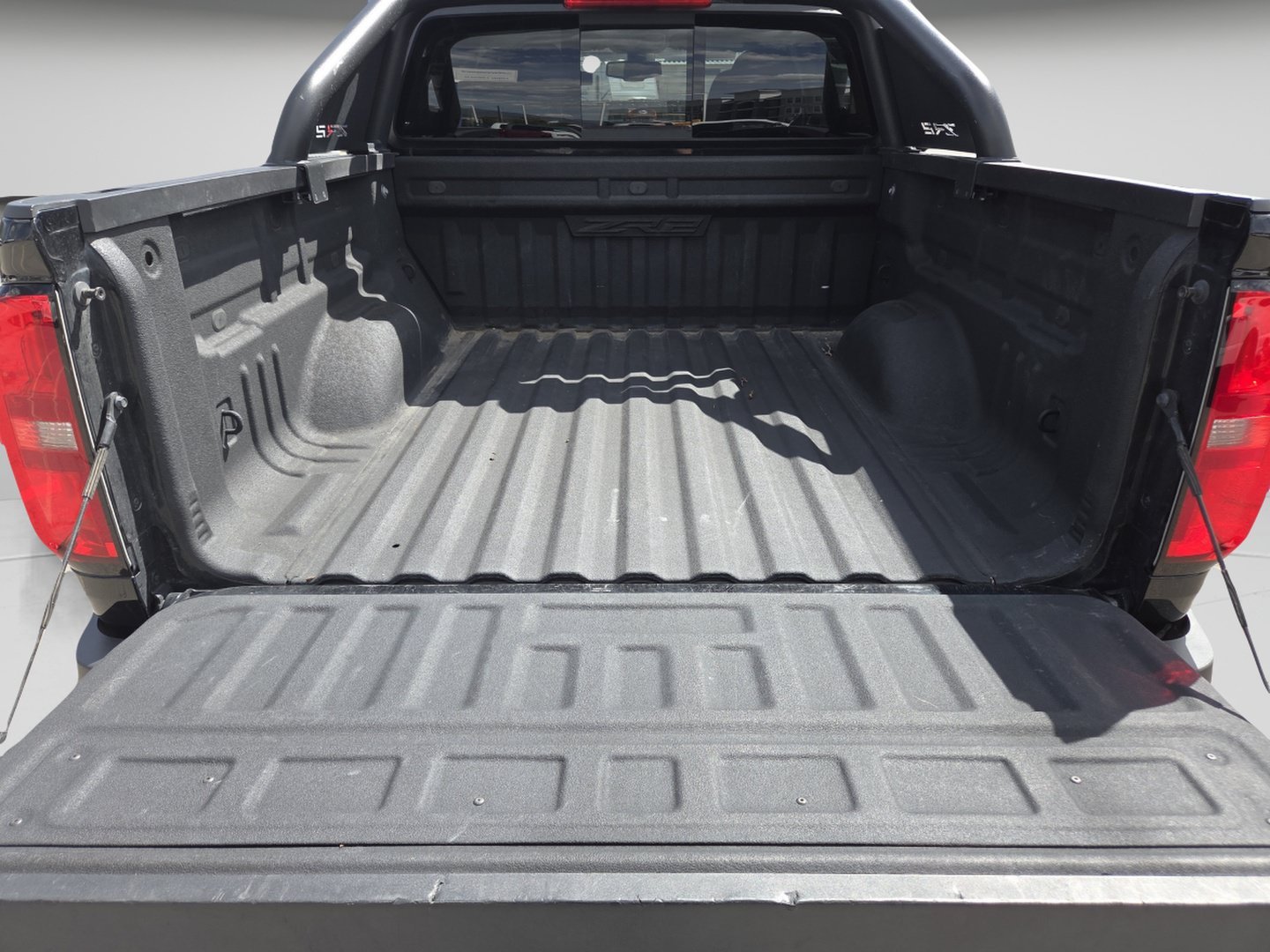 Certified Used 2022 Black Chevrolet ZR2 image 32
