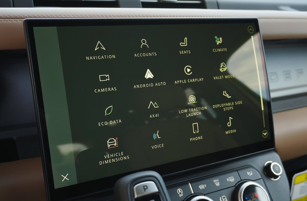 New 2026 Woolstone Green Land Rover X image 21