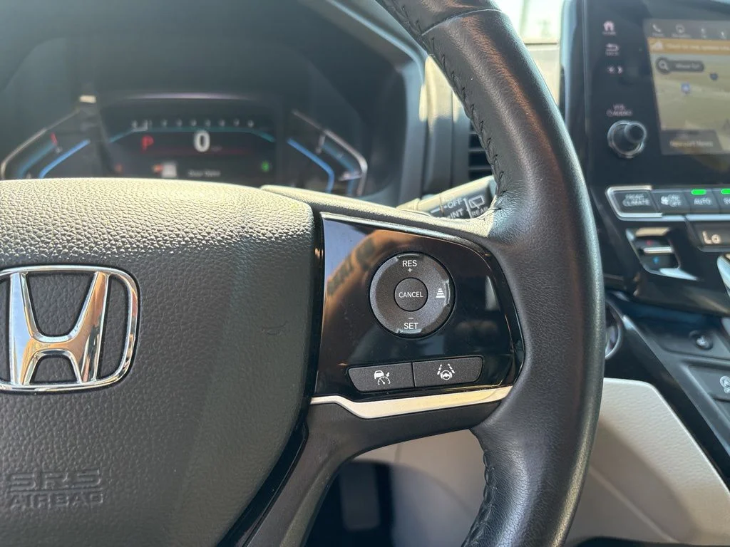 Used 2023 Gray Honda Touring image 22