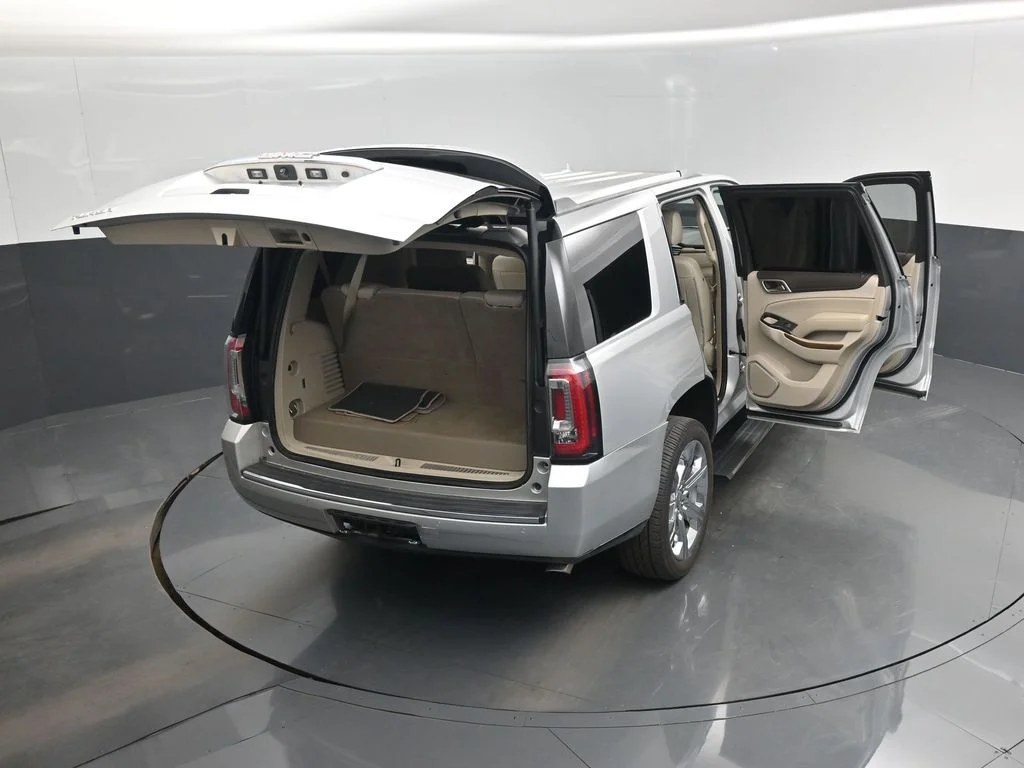 Used 2020 Silver GMC Denali image 29