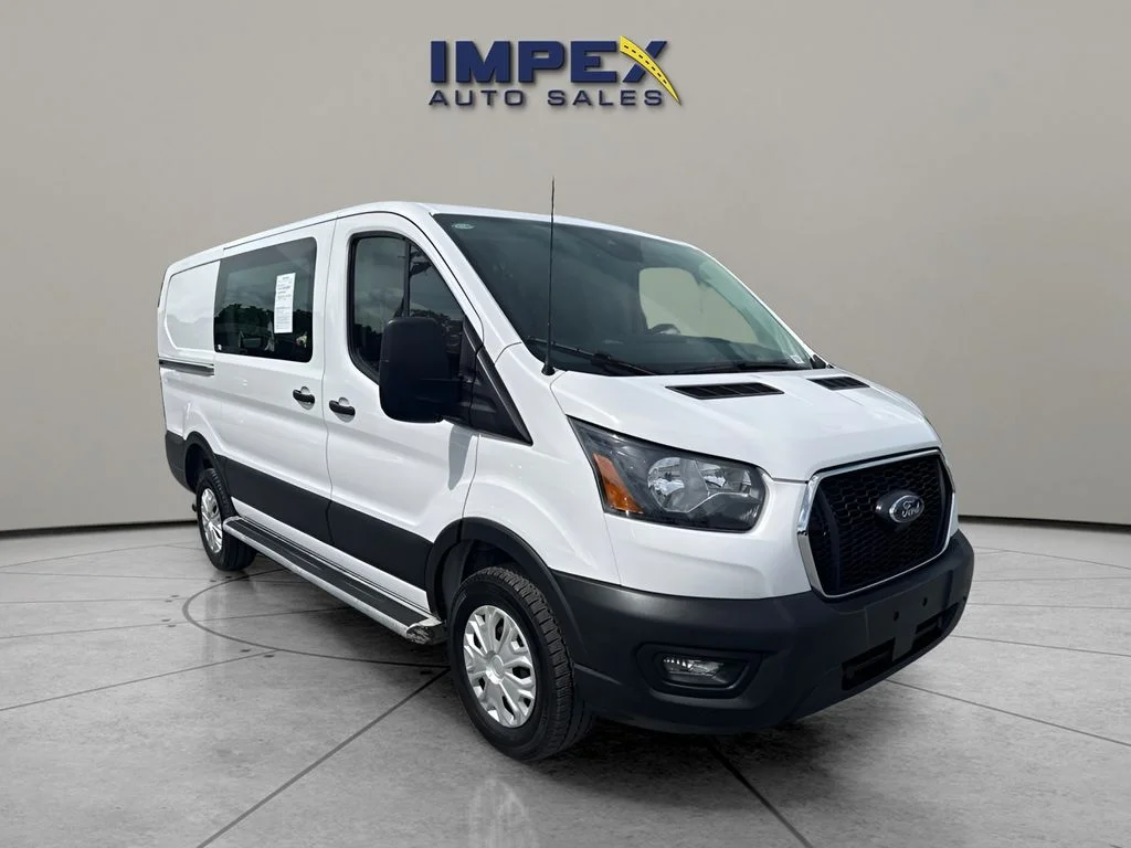 Used 2025 White Ford Base image 4