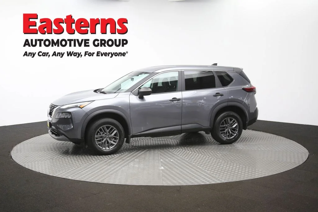 Used 2023 Gray Nissan S image 58