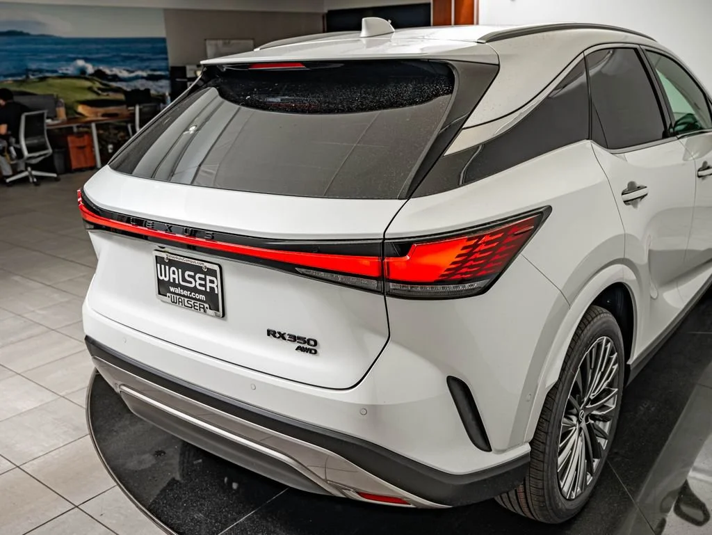 New 2026 Eminent White Pearl Lexus 350 Luxury image 15