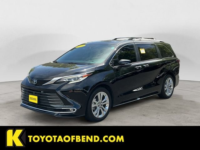 2023 Toyota Sienna Platinum