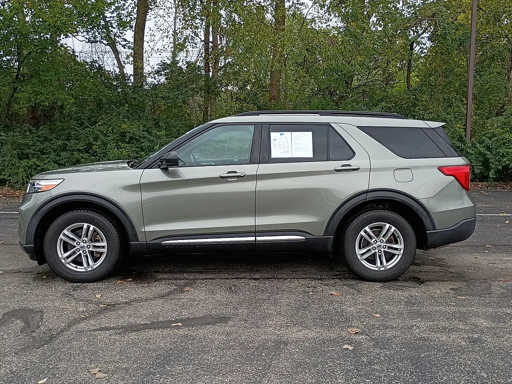 2020 Ford Explorer XLT, photo 6 of 12