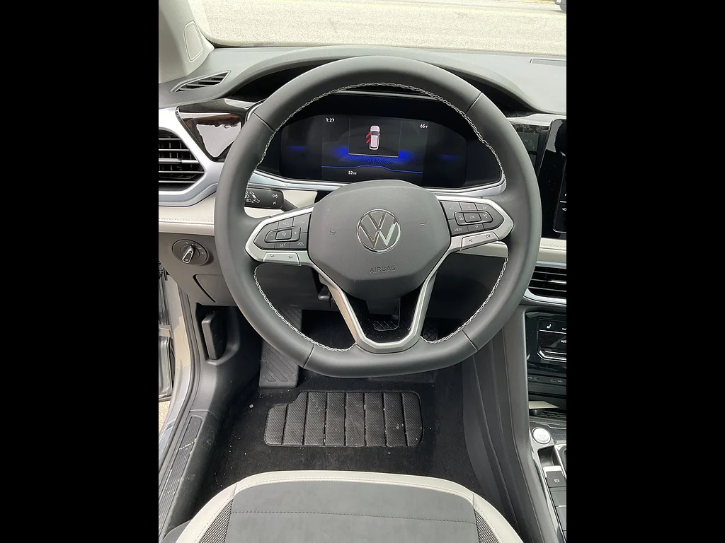 New 2026 Pyrite Silver Metallic Volkswagen SE 4Motion image 8