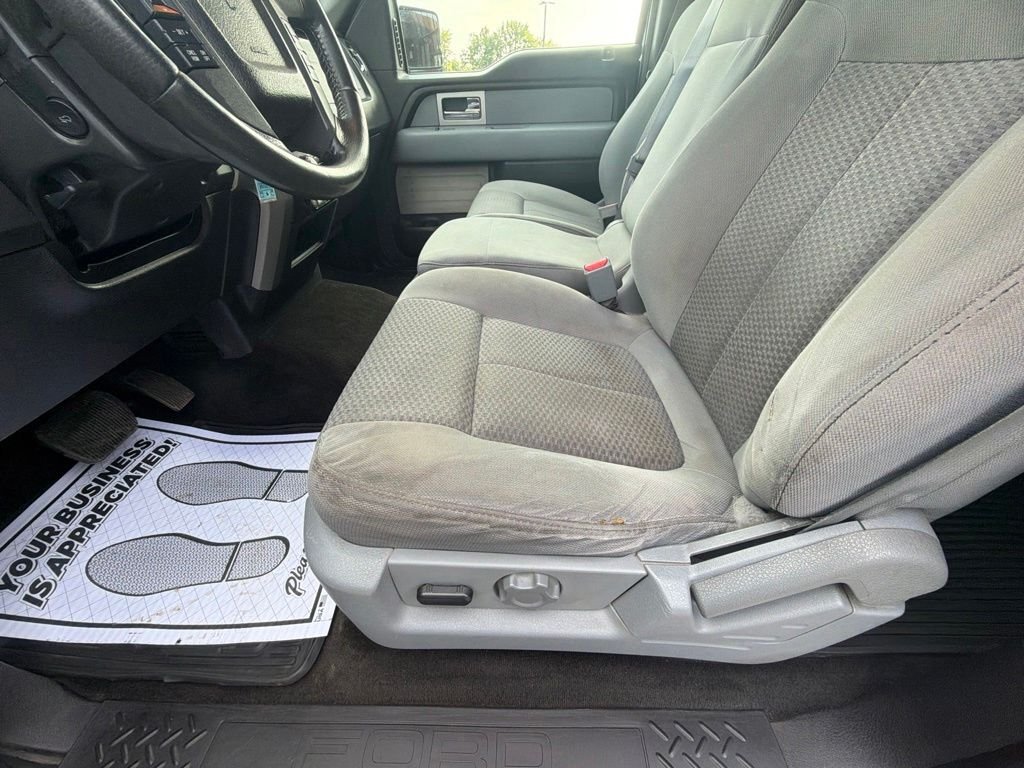 Used 2011 Silver Ford XLT image 15