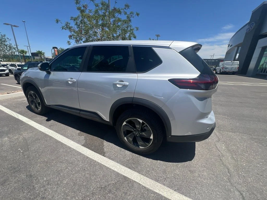 Used 2024 Silver Nissan SV image 5