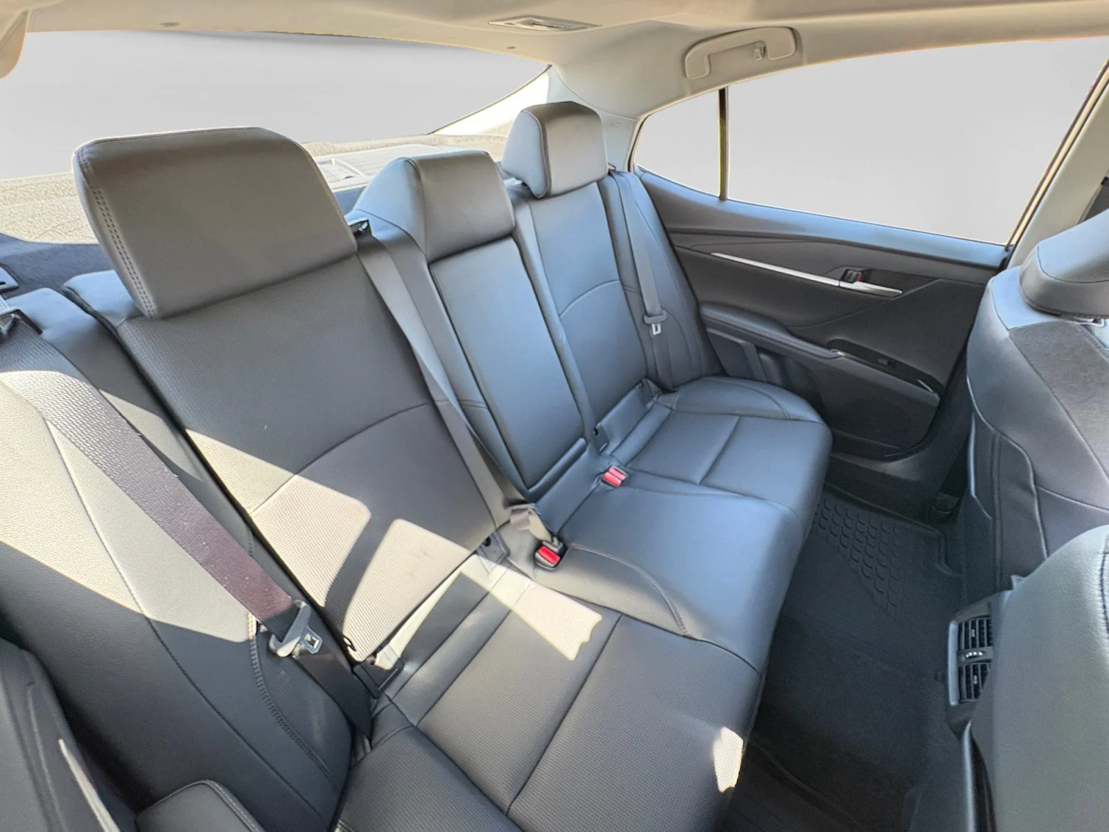 New 2026 Dark Cosmos <sup>1</sup> Toyota  XLE image 29