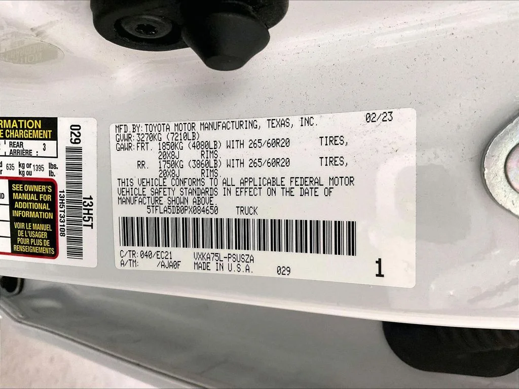 Used 2023 White Toyota SR5 image 41