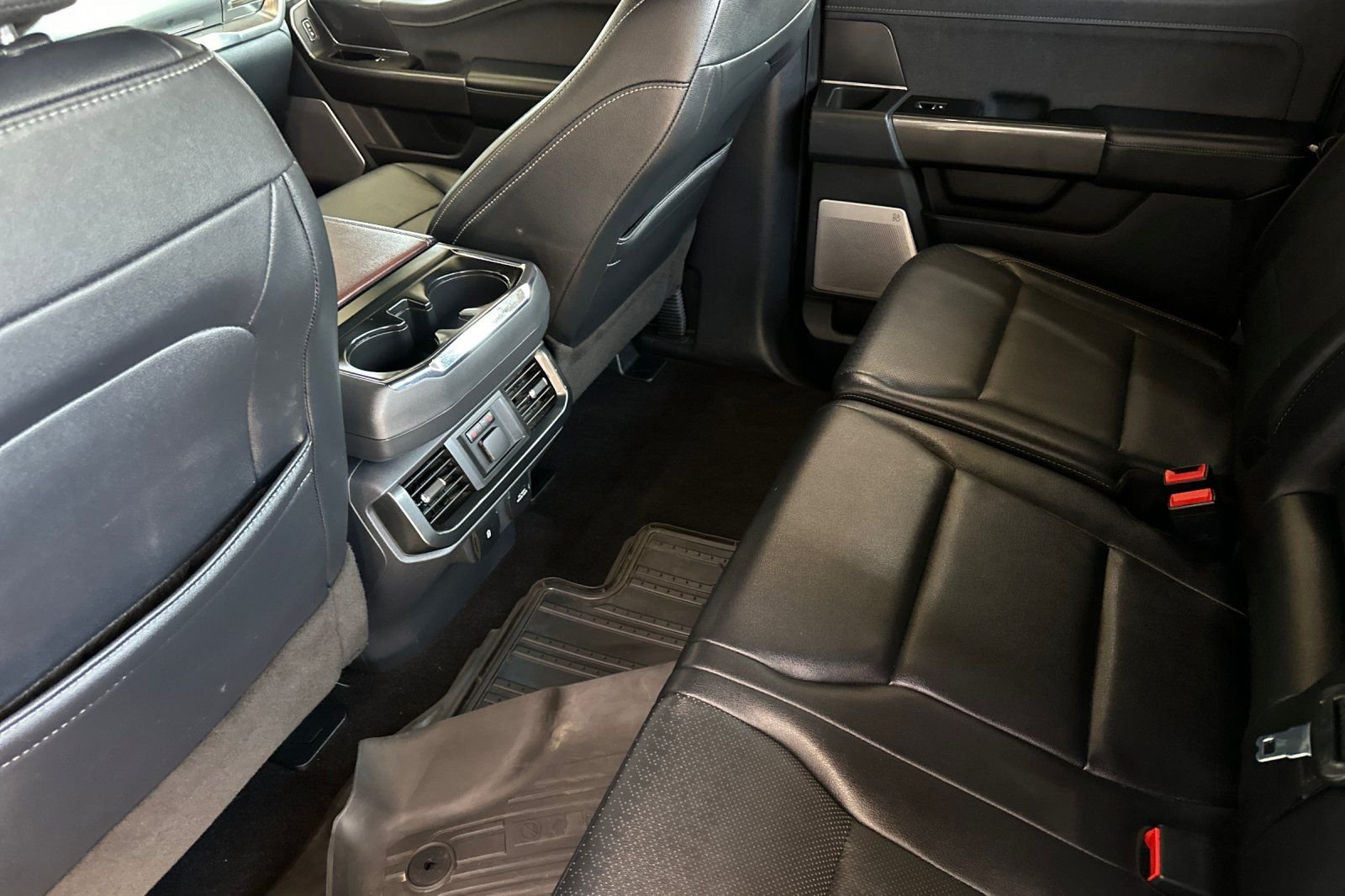 Used 2022 Black Ford Lariat image 12