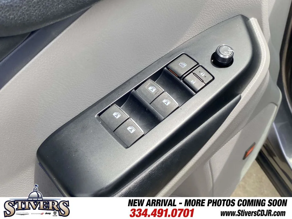 Used 2014 Gray Toyota Limited image 50