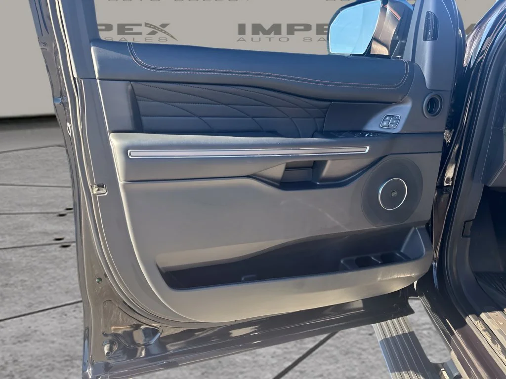 Used 2023 Black Ford Platinum image 27