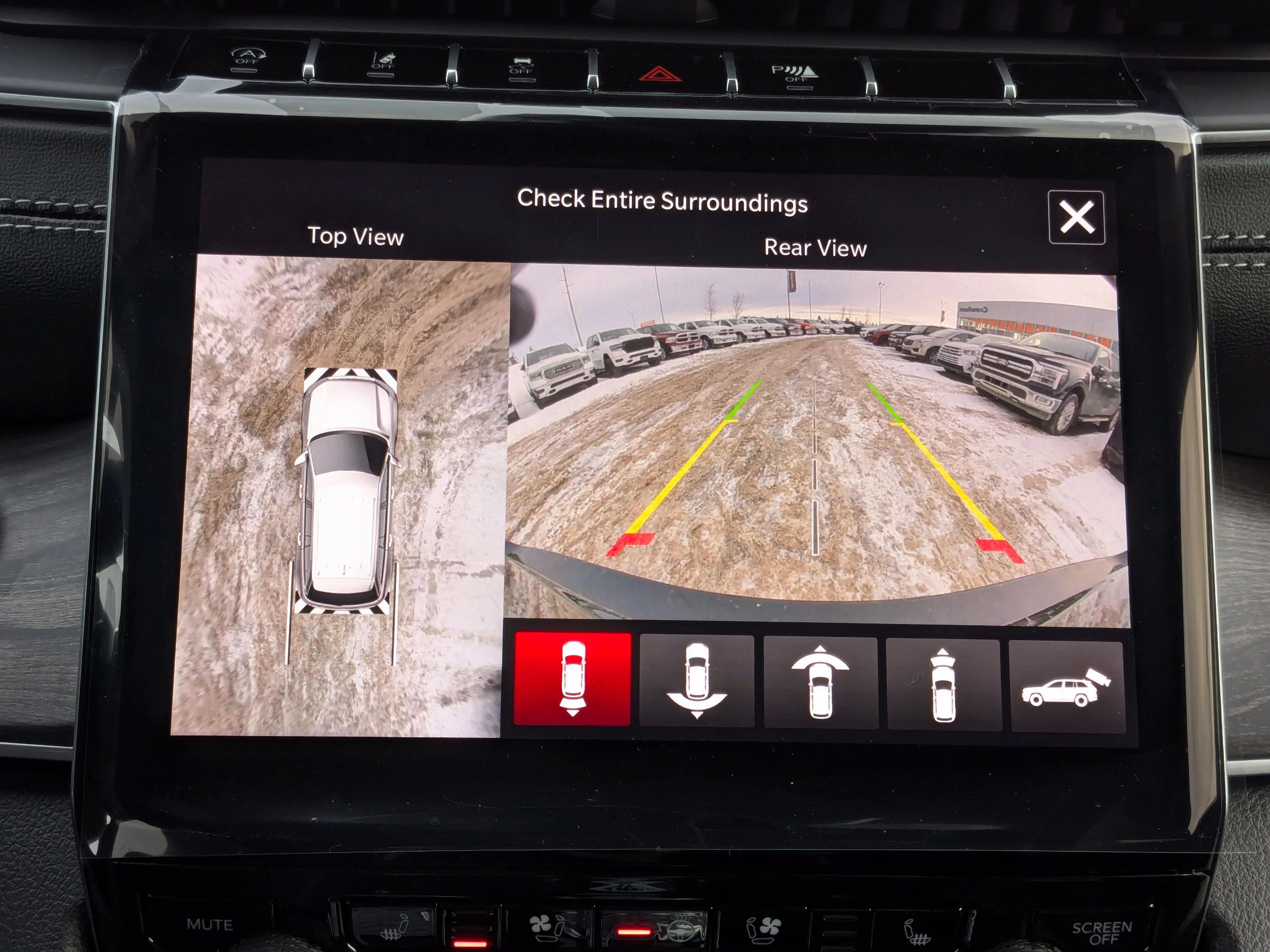 New 2025 Black Jeep Limited - - Dual-Pane Sunroof - Black Appearance - Luxury Tech II - Remote Start & tons more! image 21