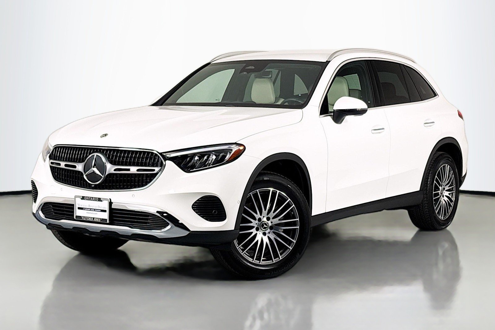 2026 Mercedes-Benz GLC GLC 300's photo