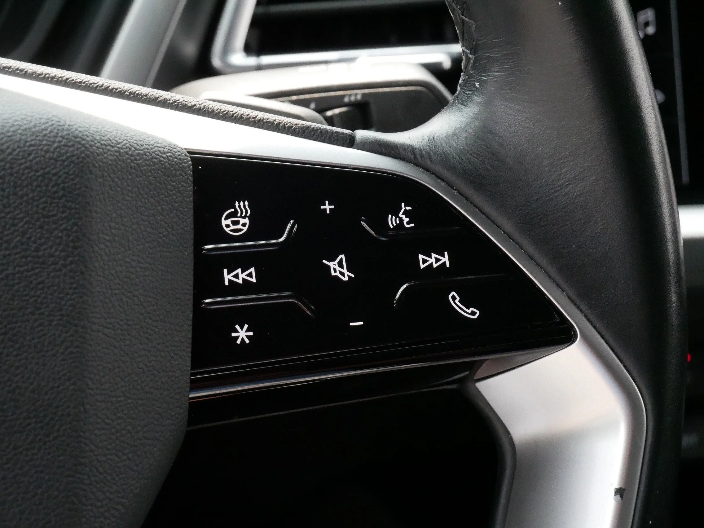 Used 2023 Pebble Gray Audi Premium Plus image 25
