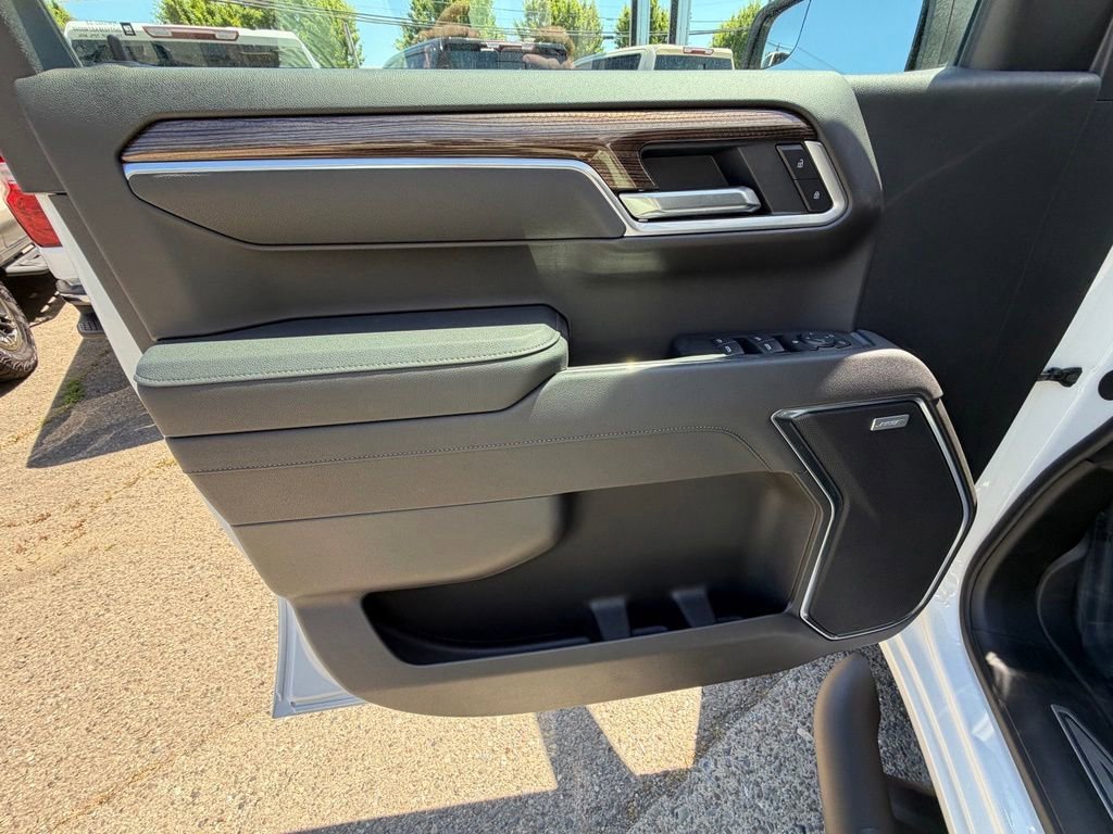 2025 Chevrolet Silverado 1500 RST - Photo 11