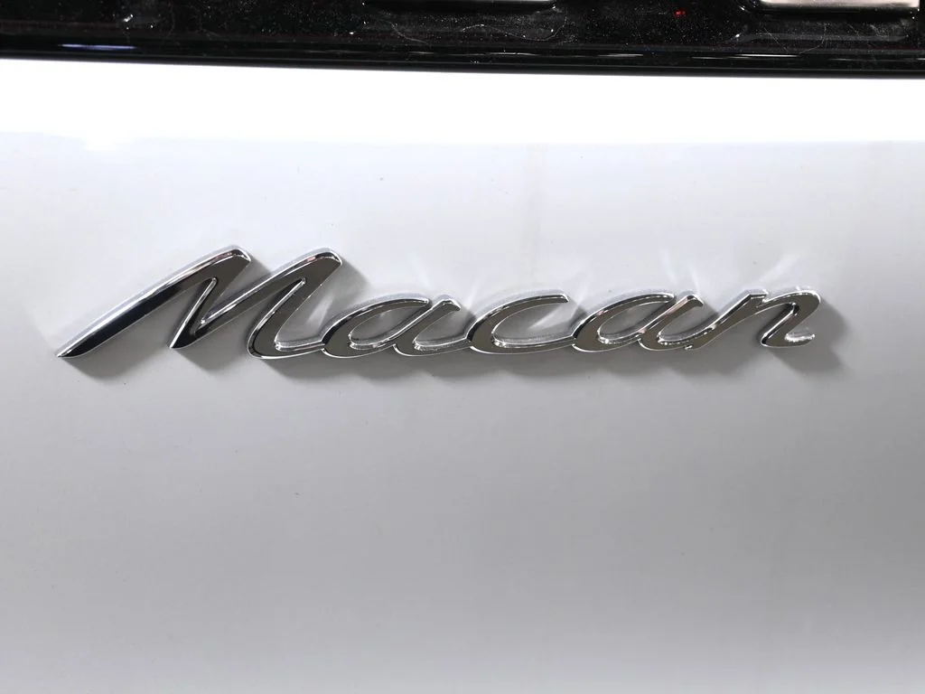 2026 Porsche Macan T - Photo 46