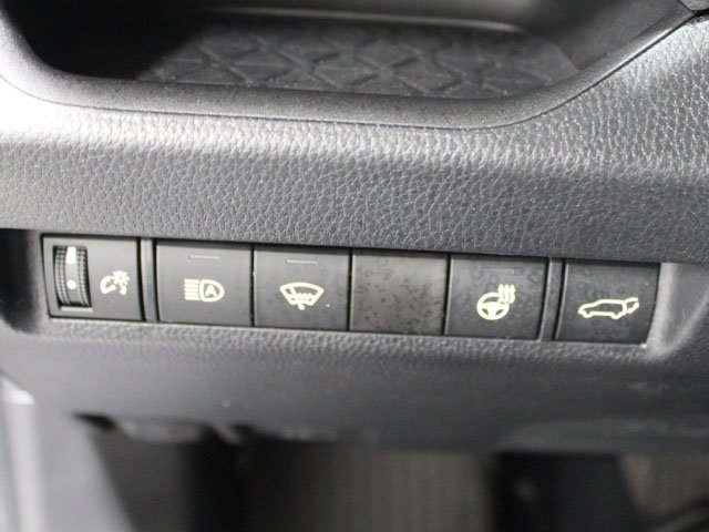 Used 2022 Blueprint Toyota XLE Premium image 13