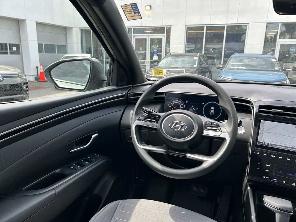 Used 2024 Green Hyundai SEL image 25