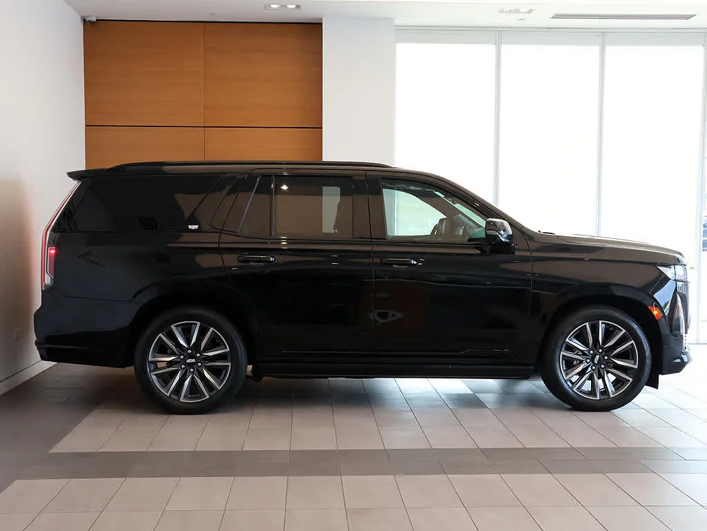 Used 2021 BLACK RAVEN Cadillac Sport Platinum image 6