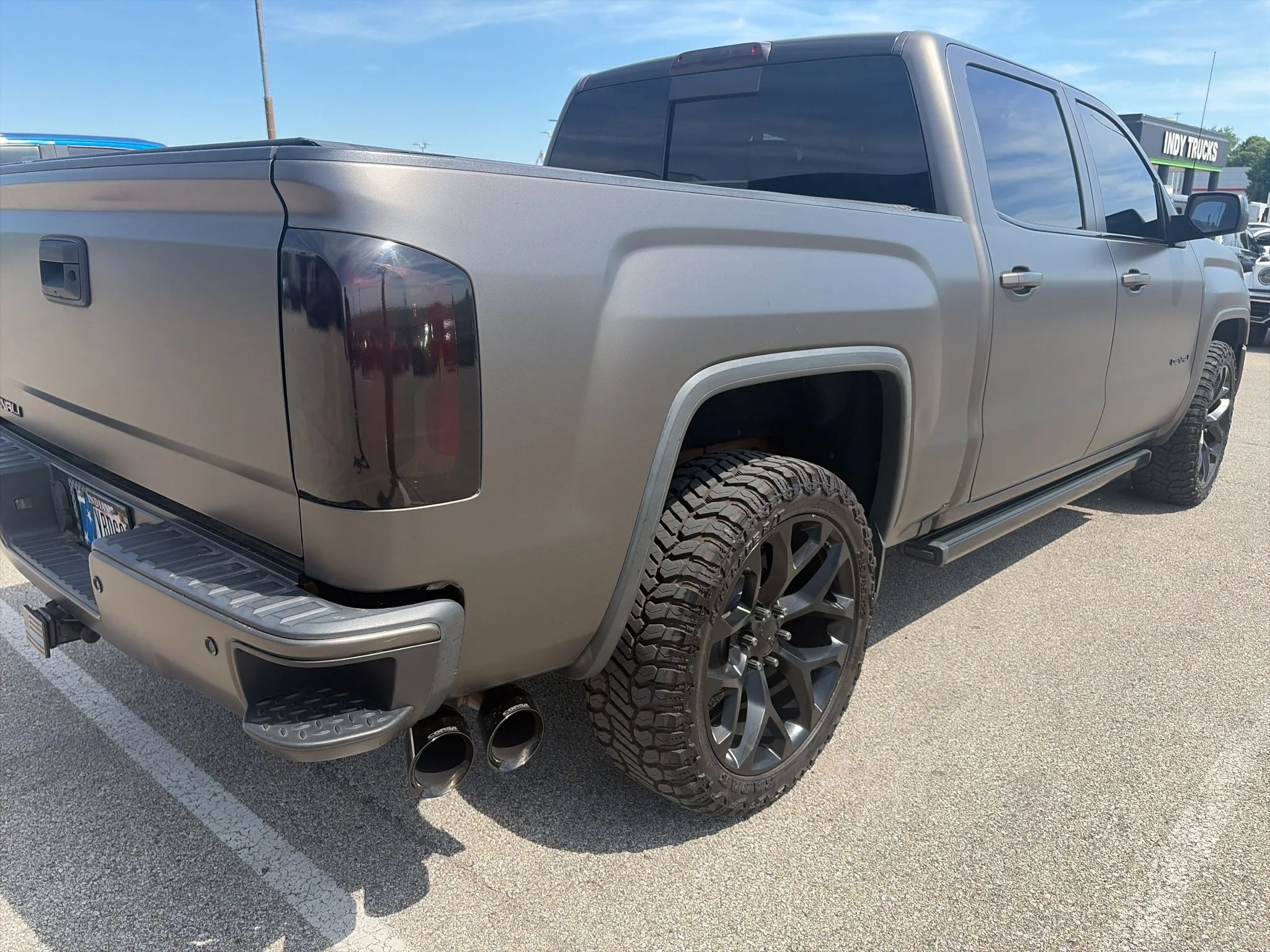 Used 2016 Black GMC Denali image 6