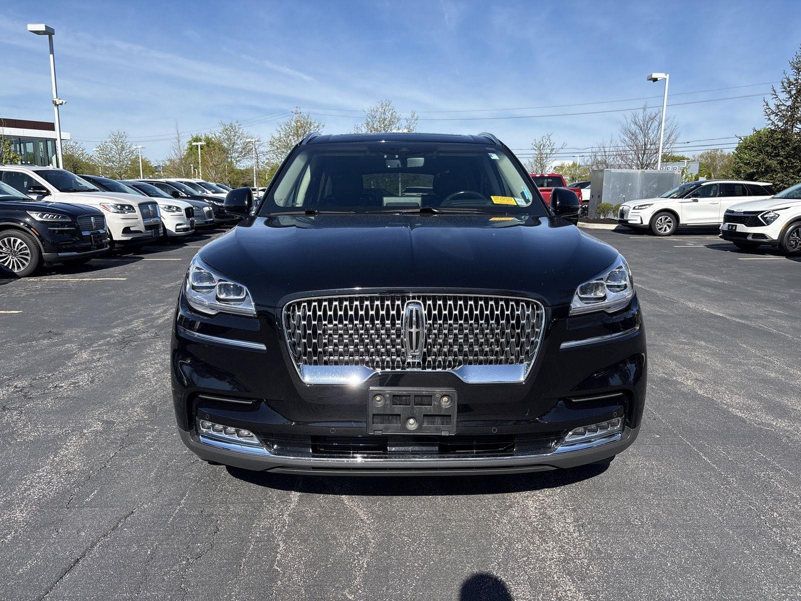 Used 2020 Infinite Black Metallic Lincoln Reserve image 2
