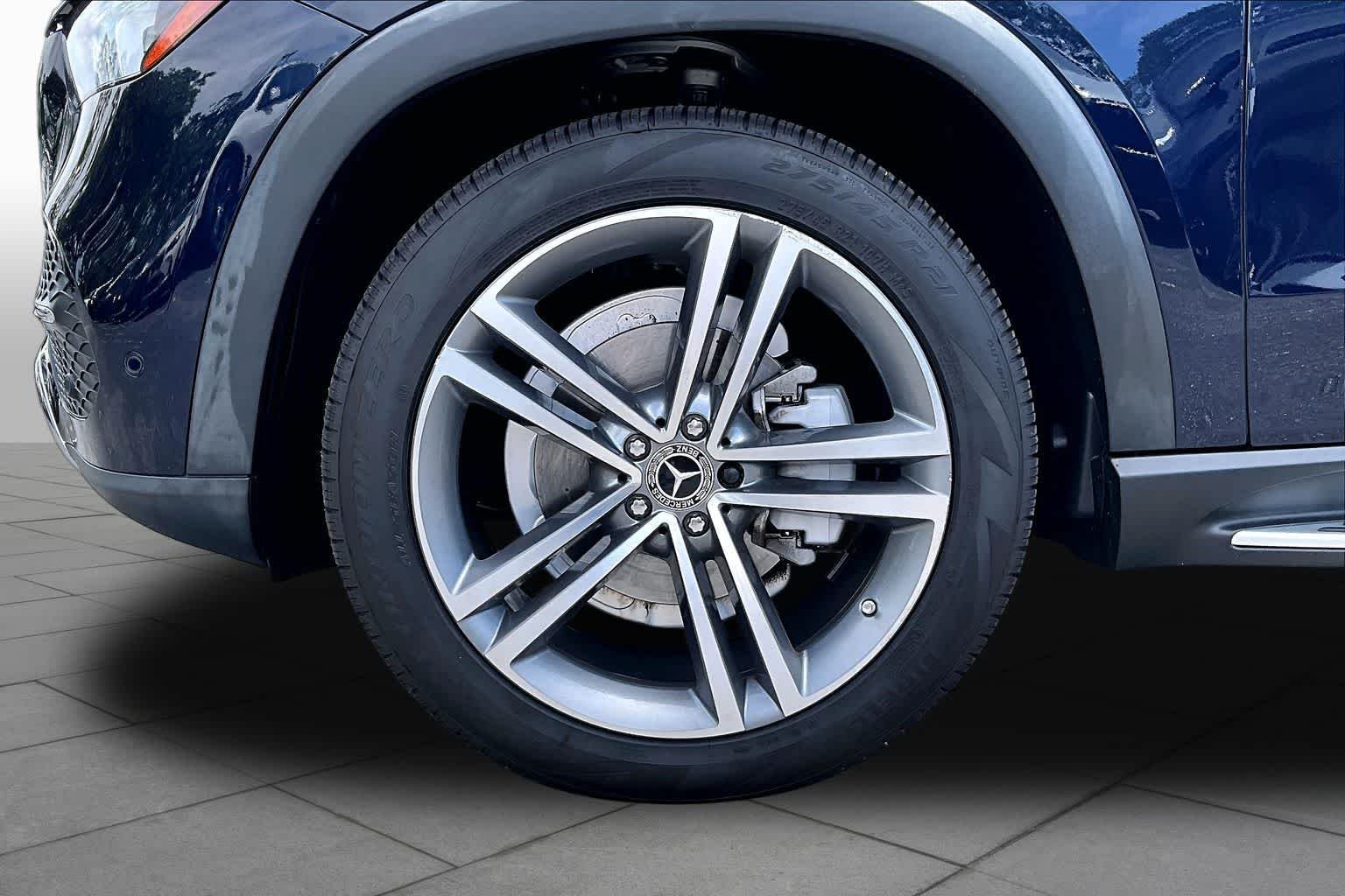 Used 2022 Lunar Blue Metallic Mercedes-Benz GLE 350 image 11