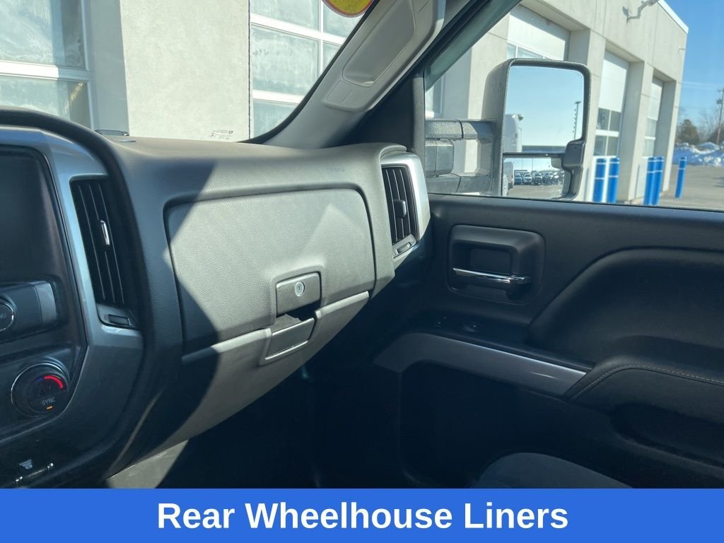 Used 2018 White Chevrolet LT image 23
