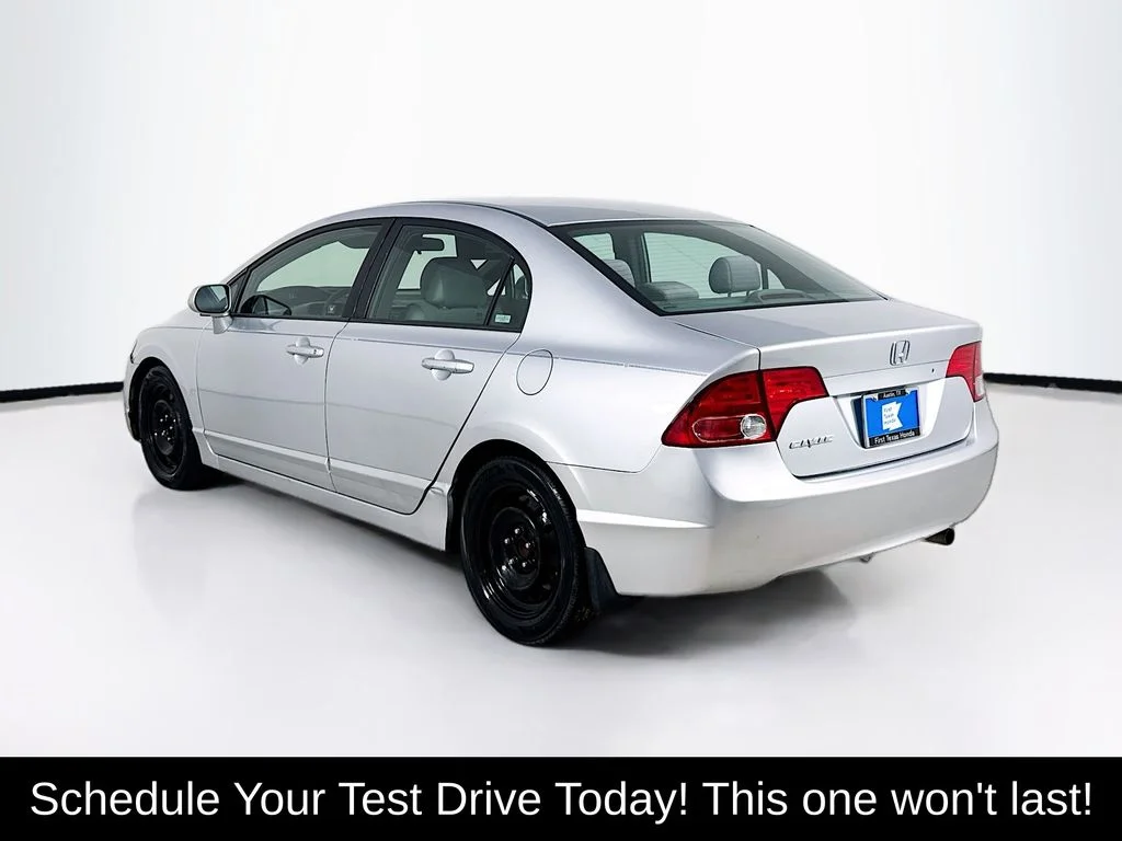 Used 2008 Silver Honda LX image 5