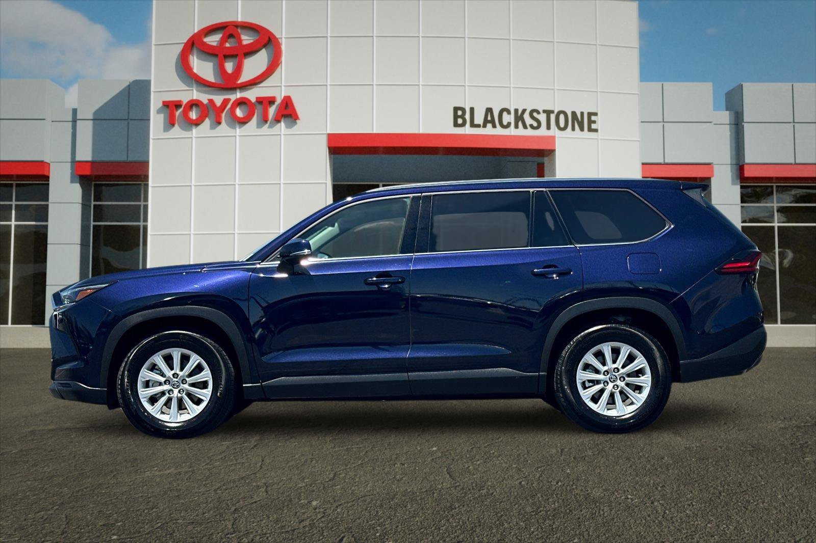 Certified Used 2025 Blueprint Toyota XLE image 6