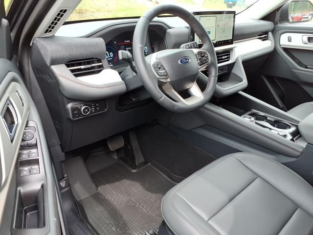 New 2026 Carbonized Gray Metallic Ford Active image 19
