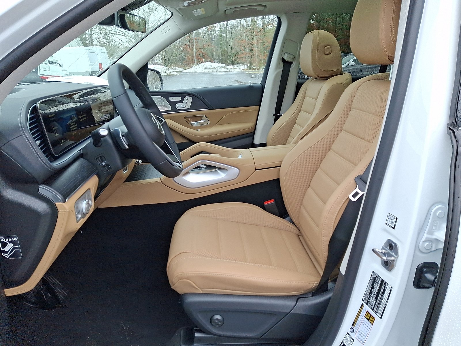 New 2026 MANUFAKTUR Moonlight White Metallic Mercedes-Benz GLE 350 image 8