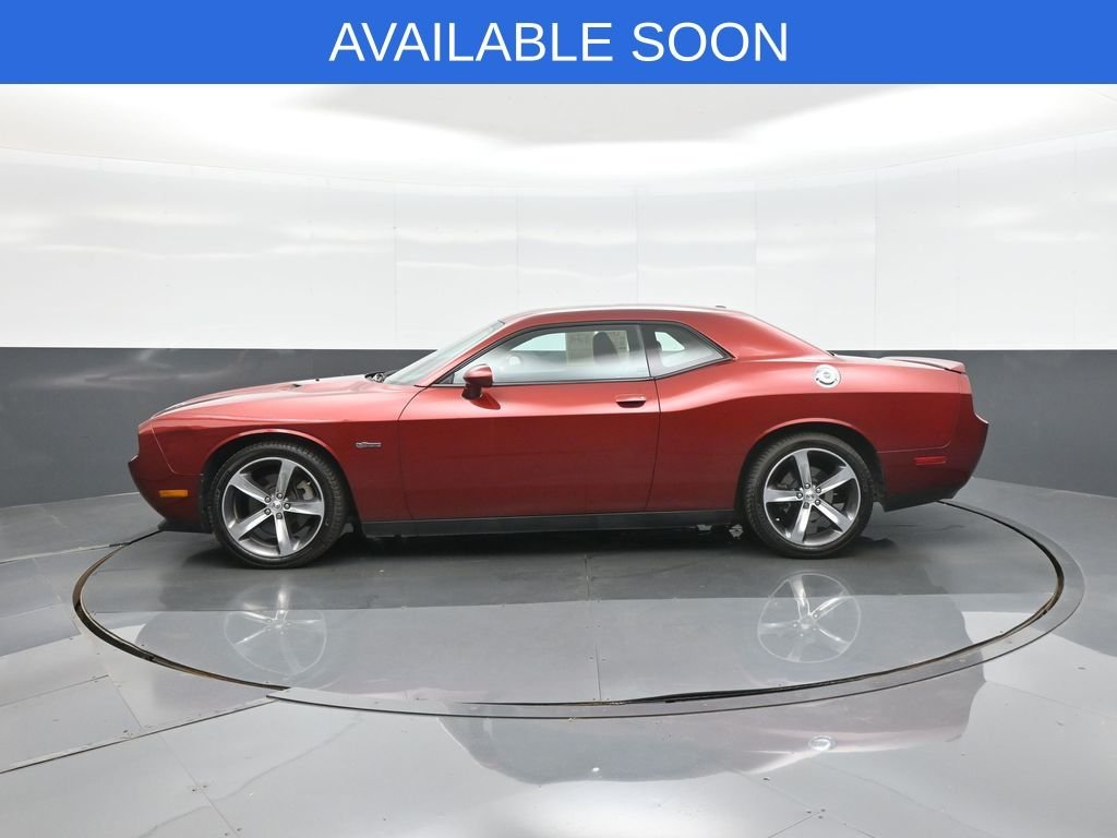 Used 2014 Red Dodge SXT image 4