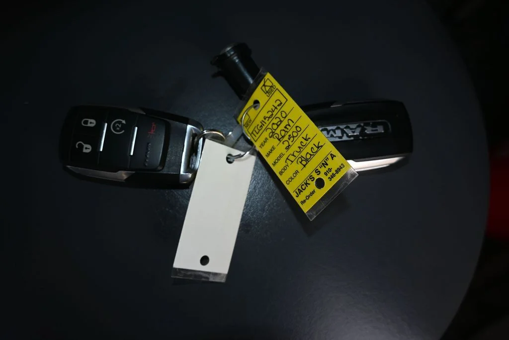 Used 2020 Diamond Black Ram Big Horn image 30