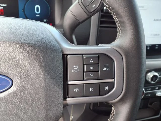 Used 2025  Ford Y image 11