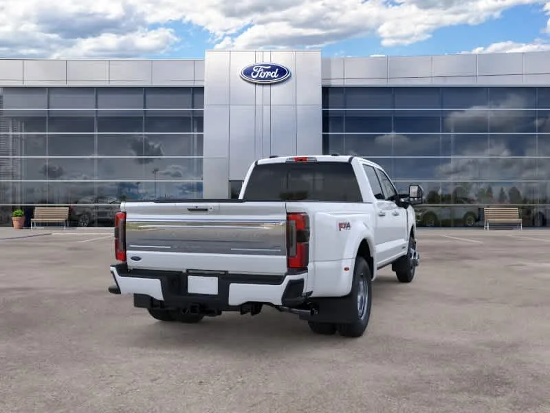 New 2026 Star White Metallic Tri-Coat Ford Platinum image 8