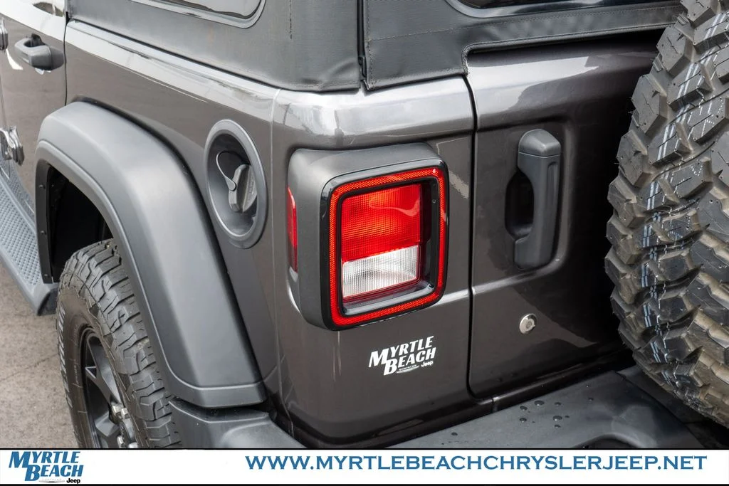 Certified Used 2021 Crystal Metallic Jeep Unlimited Willys image 12