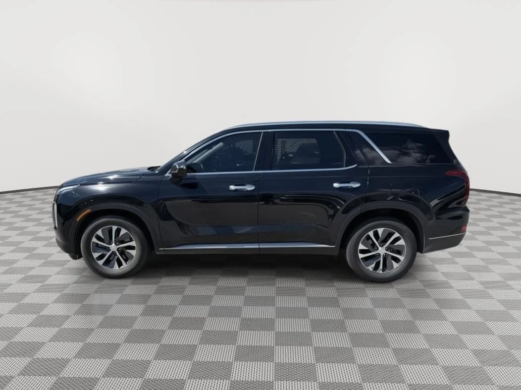 Used 2020 Black Hyundai SEL image 4