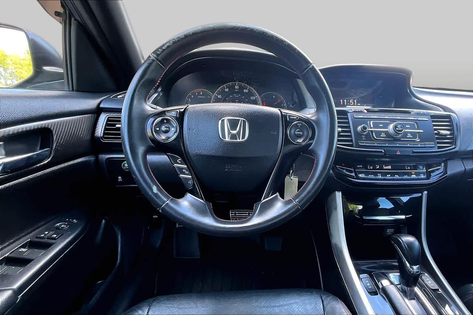 Used 2017 Modern Steel Metallic Honda Sport SE image 6
