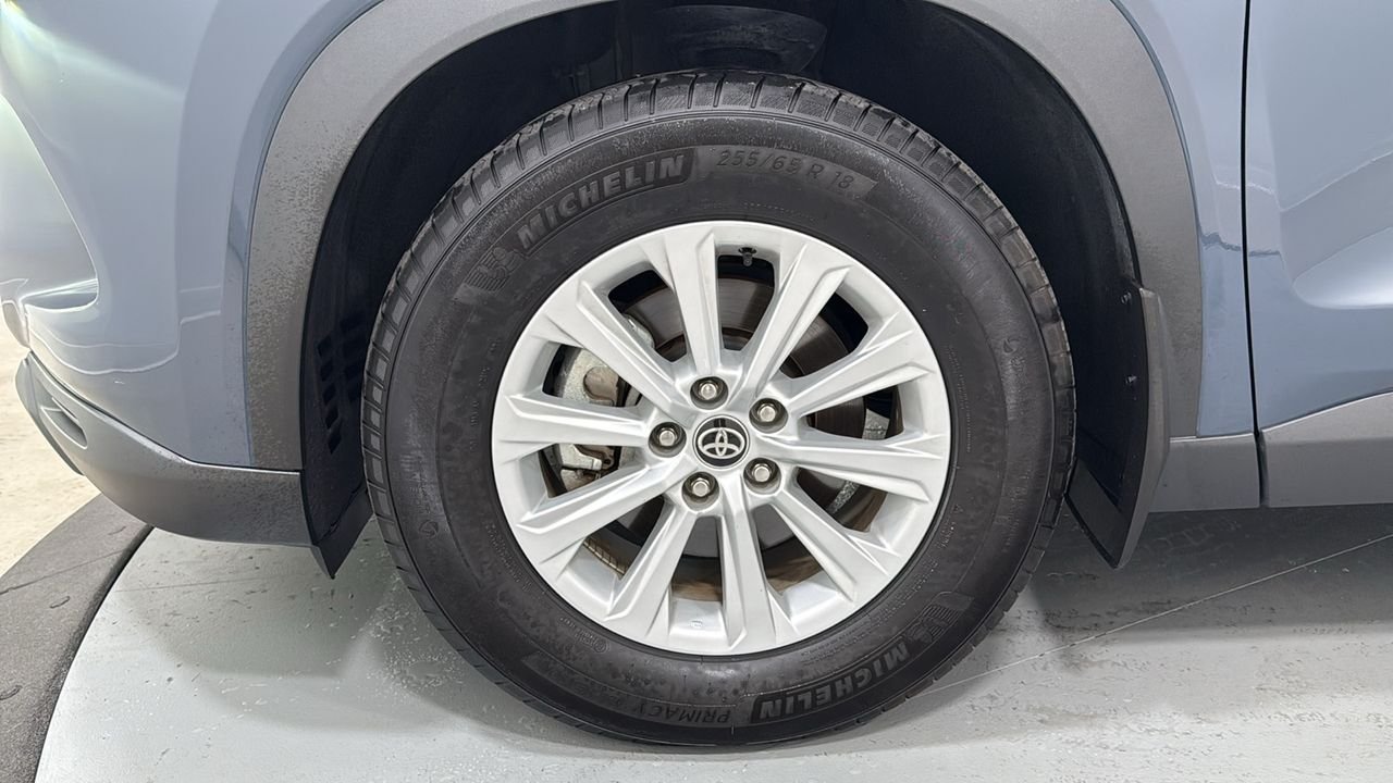 Certified Used 2024 White Toyota XLE image 25