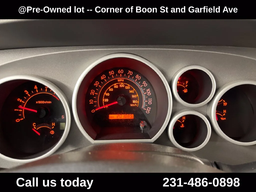 Used 2011  Toyota Grade image 22