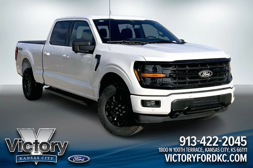 New 2026 Oxford White Ford XLT image 1