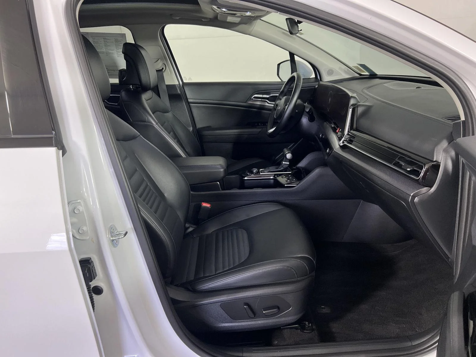 Used 2024 Glacial White Pearl Kia SX-Prestige image 15