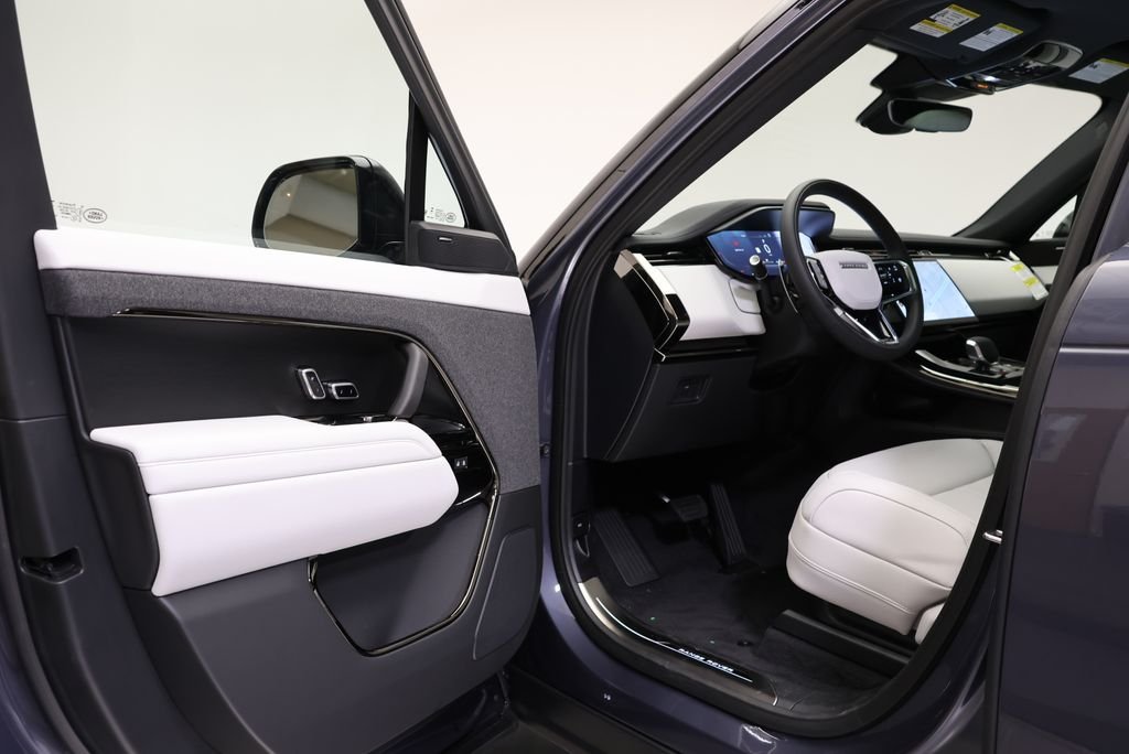 New 2026 Varesine Blue Land Rover SE image 27