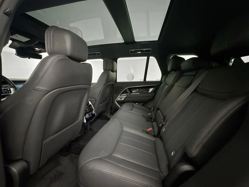 Certified Used 2023 Carpathian Grey Premium Metallic Land Rover SE image 24