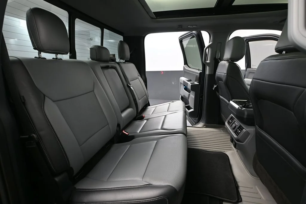 Used 2021 Blue Ford Lariat image 38
