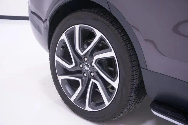 Used 2025 GRAY Land Rover S image 6