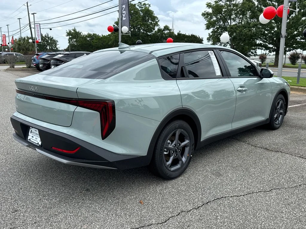 New 2026 Morning Haze Kia LXS image 3