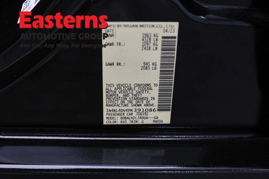 Used 2023 Black Nissan 2.5 SV image 35